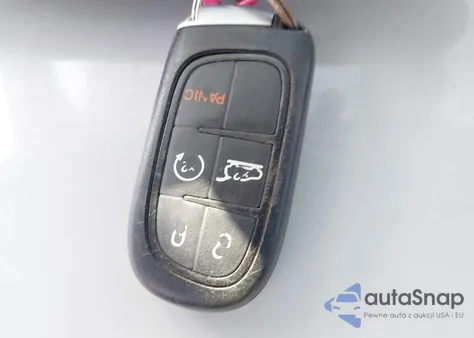 2021 Jeep Cherokee Trailhawk 4X4 from USA, damaged, VIN 1C4PJMBXXMD162536